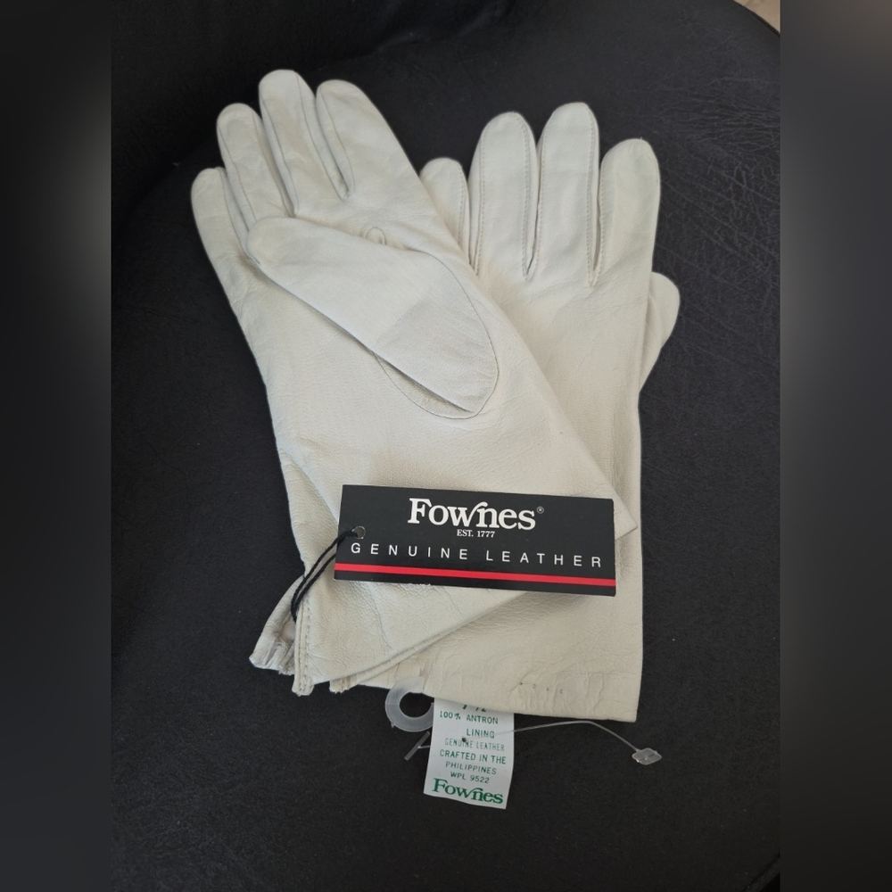 Vtg Fownes Womens Leather Gloves Off-White Ivory WPL 9522 Antron Lined Wrist 7.5